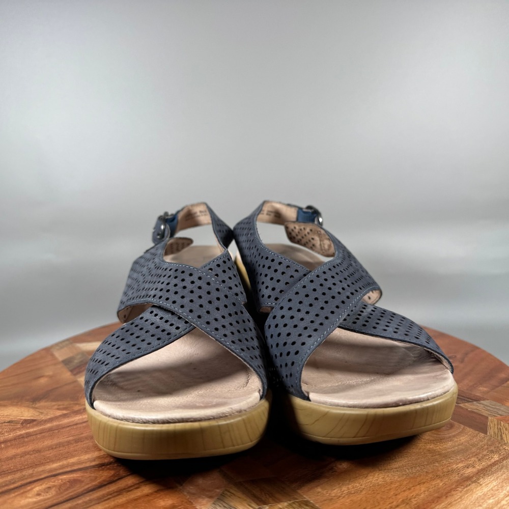 Dansko Womens Blue Perforated Leather Wedge Sandals Size 40 Buckle Strap Comfort - Picture 2 of 6